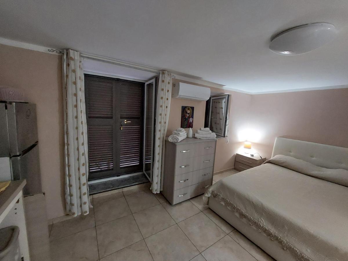 Masaniello'S House Apartment Naples Luaran gambar